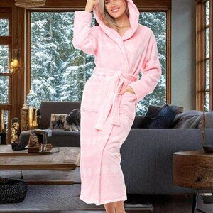 Women's 2XL Alexander Del Rossa Robe, Long Plush Bathrobe with Hood